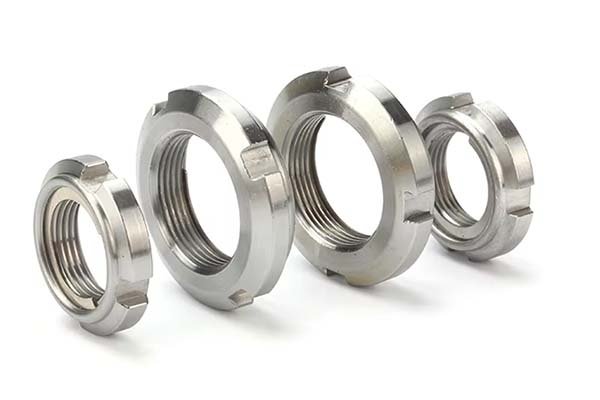 robot locking round nuts